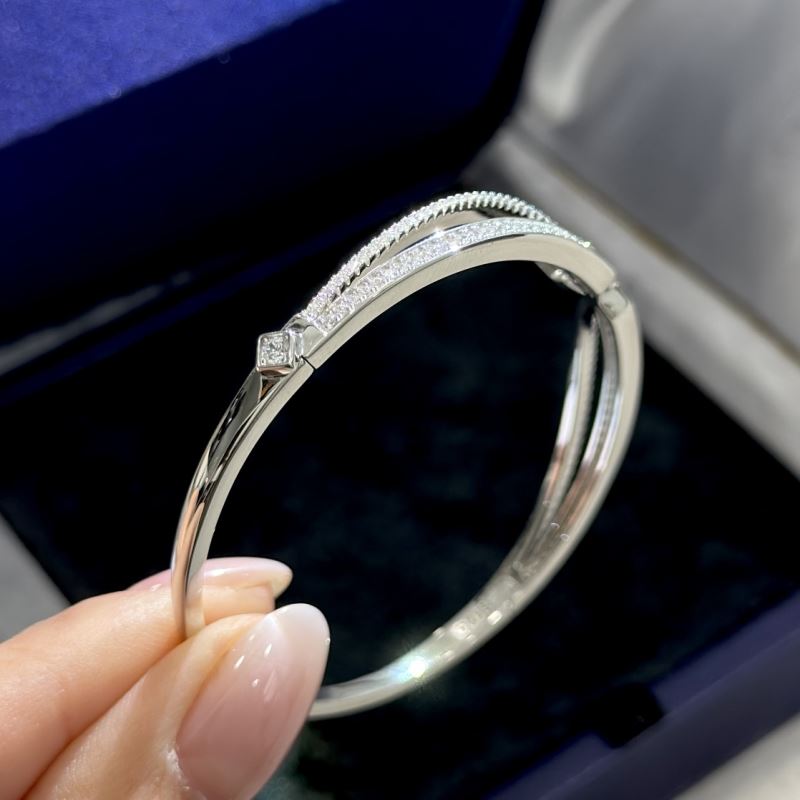 CHAUMET